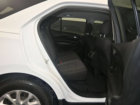 Used 2020 Chevrolet Equinox LT FWD image 25