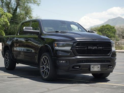 Used 2019 RAM 1500 Laramie AWD/4WD image 7