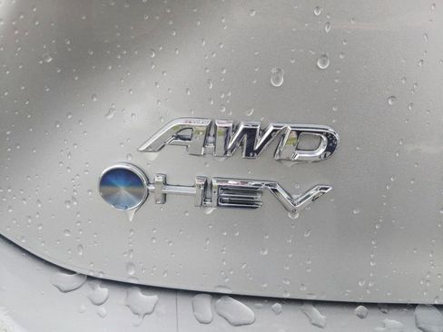 New 2026 Toyota Camry LE AWD/4WD image 9