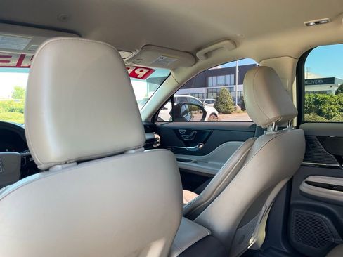 Used 2022 Lincoln Corsair Reserve image 25