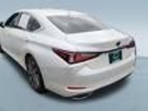 Used 2019 Lexus ES 350 w/ Premium Package FWD image 3