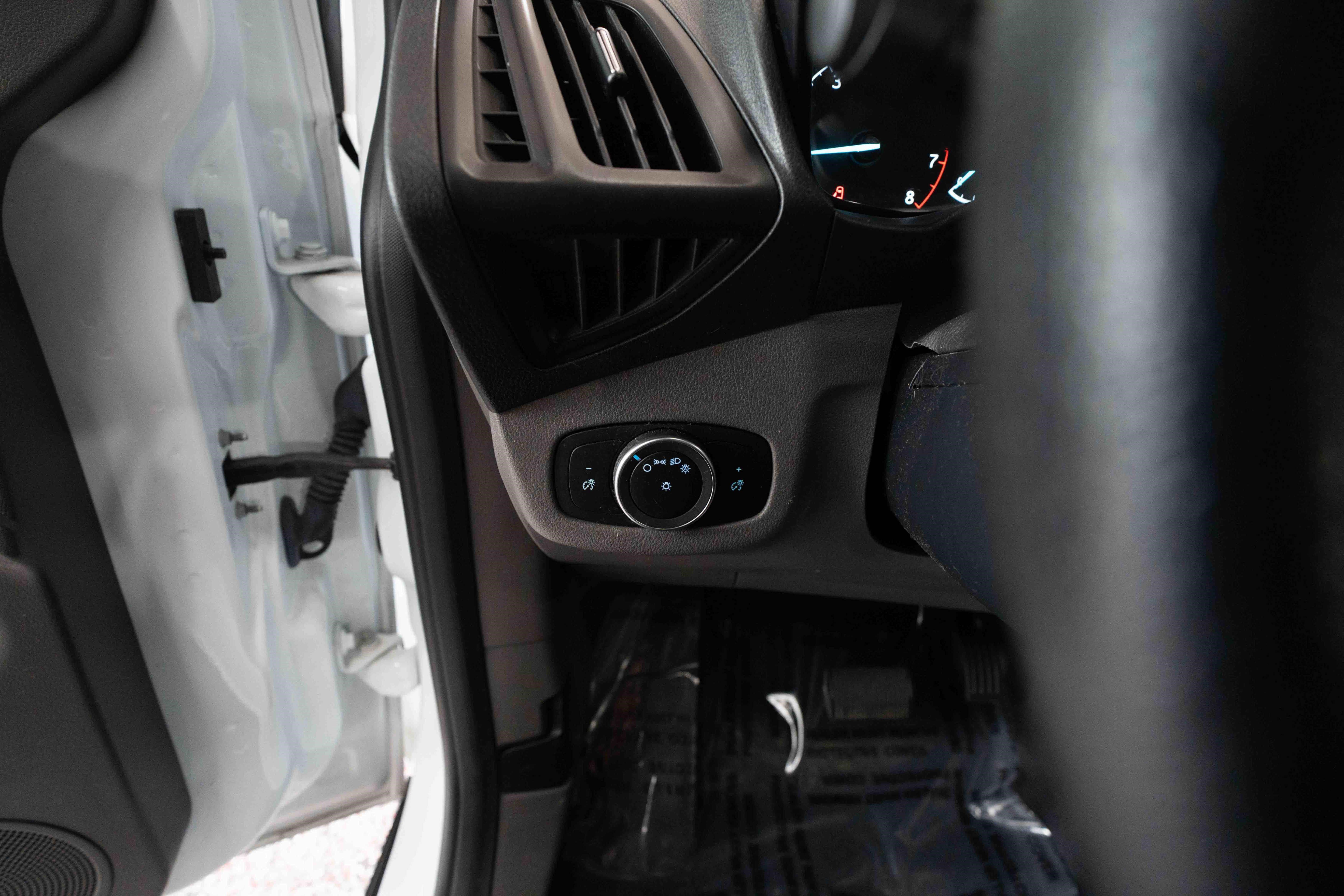 Used 2022 Ford Transit Connect XL FWD image 11