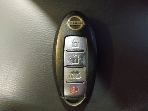 Used 2018 Nissan Sentra SV FWD image 32