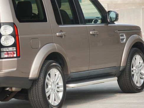 Used 2015 Land Rover LR4 HSE LUX image 28