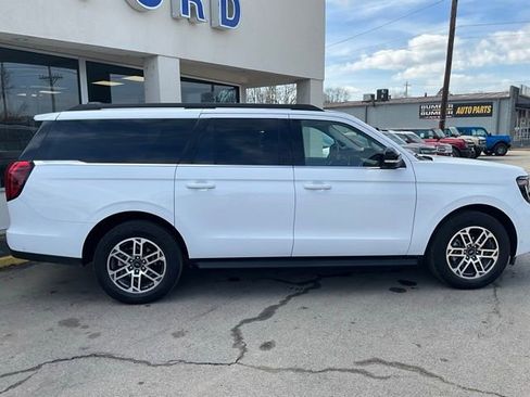 Used 2025 Ford Expedition Max Active image 2