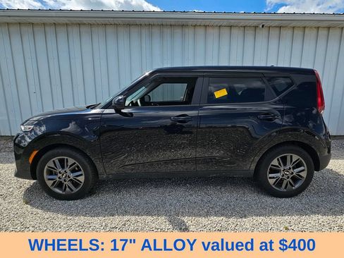 Used 2021 Kia Soul S FWD image 2