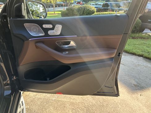 Certified 2025 Mercedes-Benz GLE 450e 4MATIC image 49