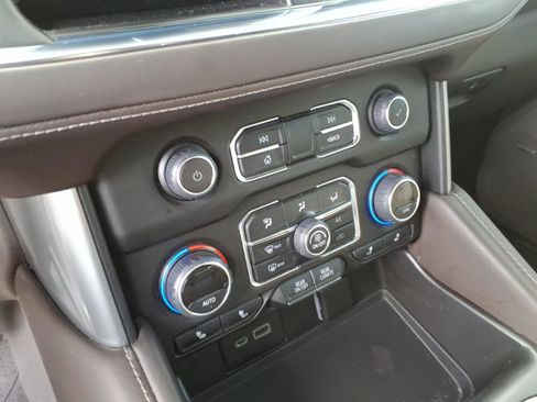 Used 2023 Chevrolet Tahoe Z71 image 14