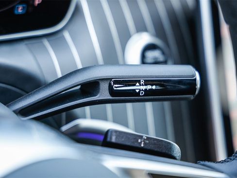 New 2025 Mercedes-Benz C 300 Sedan image 20