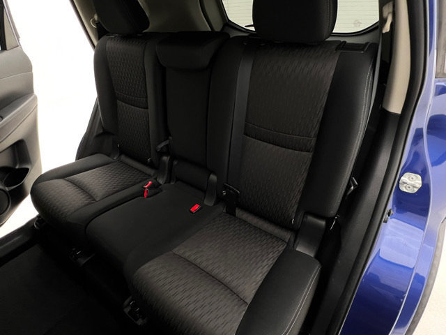 Used 2018 Nissan Rogue SV FWD image 15