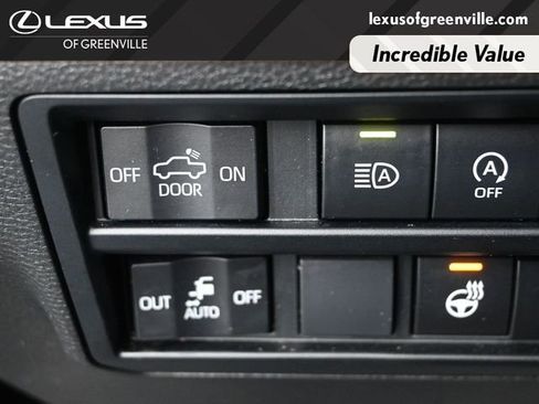 Used 2022 Toyota Tundra Platinum w/ Advanced Package image 17