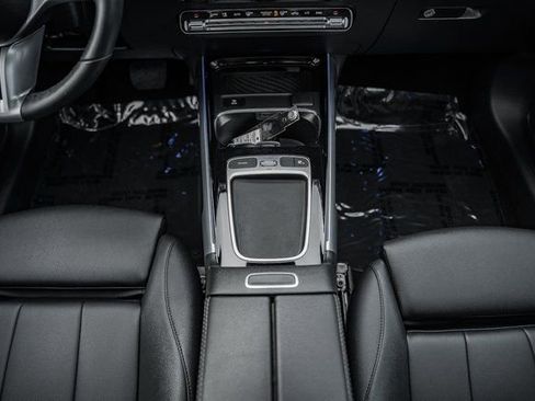 Certified 2024 Mercedes-Benz GLB 250 4MATIC w/ Winter Heating Package image 27