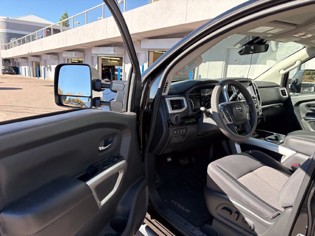 Used 2024 Nissan Titan SV w/ SV Convenience Package AWD/4WD image 15
