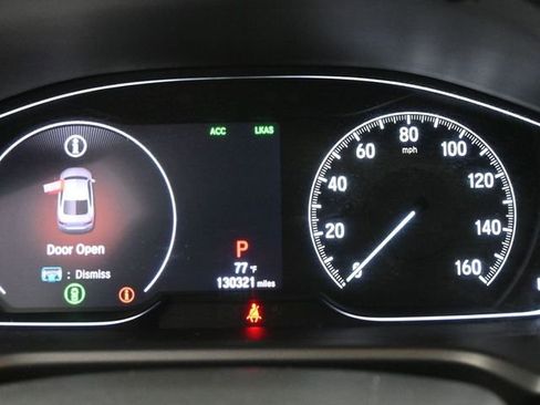 Used 2018 Honda Accord Touring image 9