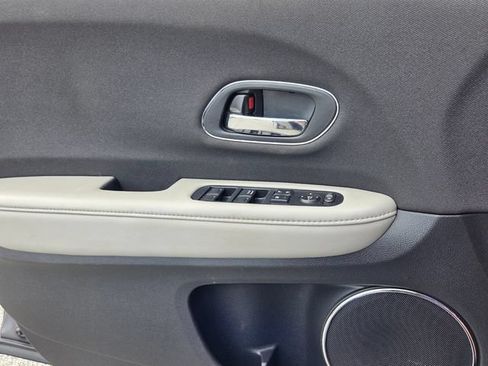 Used 2019 Honda HR-V EX image 32