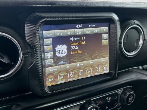 Used 2023 Jeep Wrangler Sahara w/ Cold Weather Group image 19