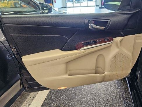 Used 2013 Toyota Camry XLE FWD image 26