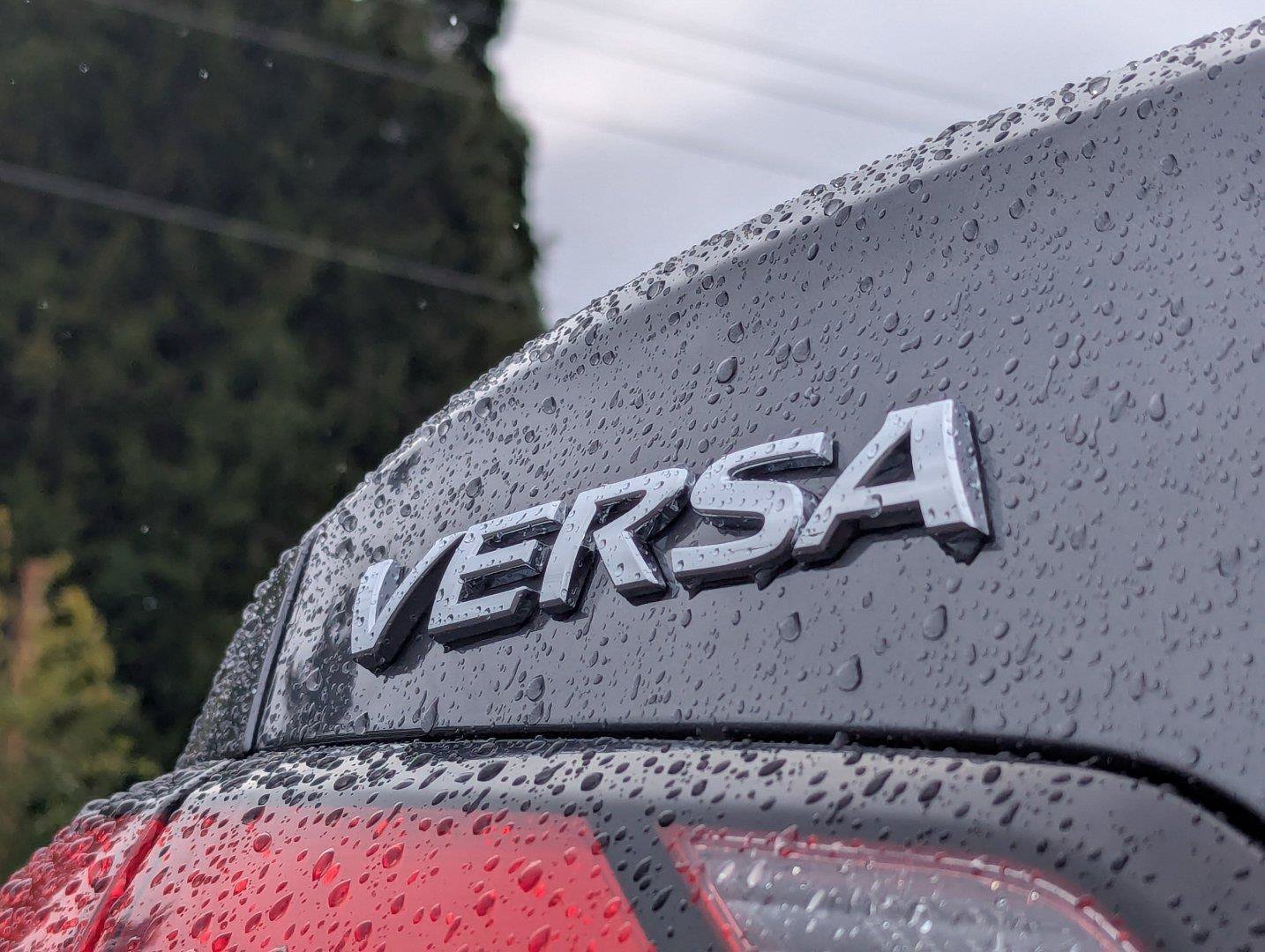 Used 2025 Nissan Versa SV FWD image 32