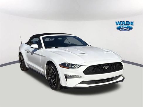 Used 2020 Ford Mustang Premium image 3