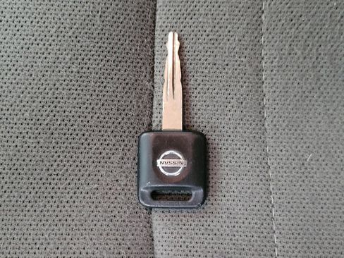 Used 2018 Nissan Frontier S RWD image 32