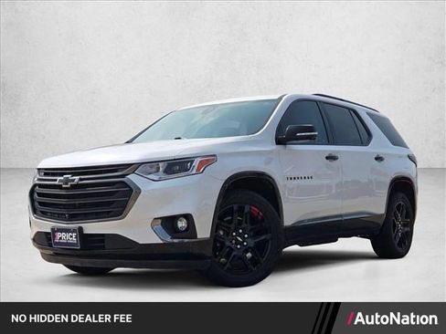 Used 2020 Chevrolet Traverse Premier w/ Redline Edition FWD image 1