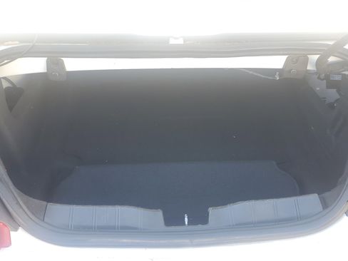 Used 2019 Chevrolet Camaro LT image 7