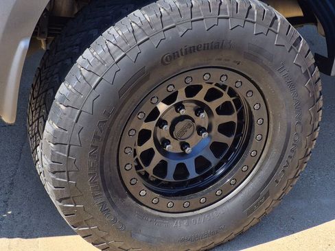 Used 2018 Ford F150 Raptor w/ Equipment Group 802A Luxury AWD/4WD image 7