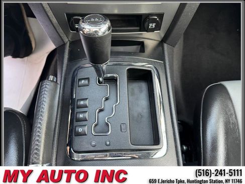 Used 2010 Jeep Grand Cherokee Laredo image 20