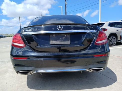 Used 2017 Mercedes-Benz E 300 image 8