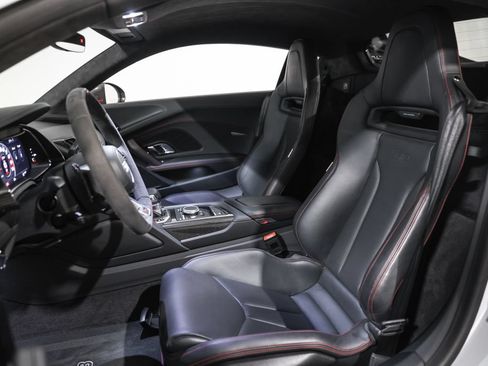 Used 2018 Audi R8 V10 plus w/ Full Leather Package AWD/4WD image 29