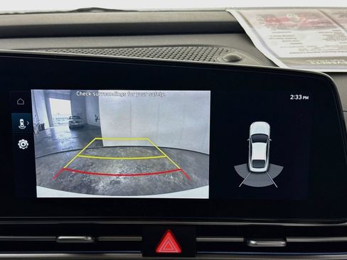 Used 2023 Hyundai Elantra Limited FWD image 15