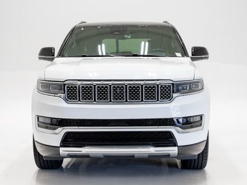 Certified 2023 Jeep Grand Wagoneer Series II AWD/4WD image 5