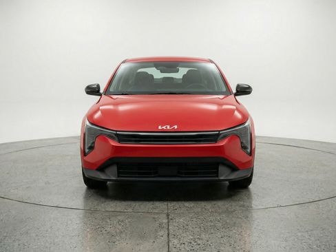 Used 2025 Kia K4 FWD image 2