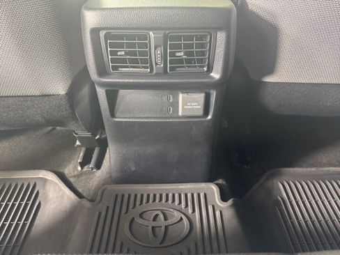 Used 2025 Toyota 4Runner TRD Off-Road image 13