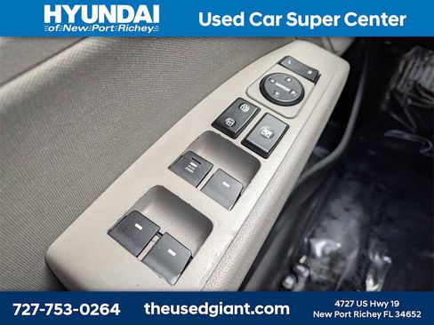 Used 2019 Hyundai Elantra SEL image 23
