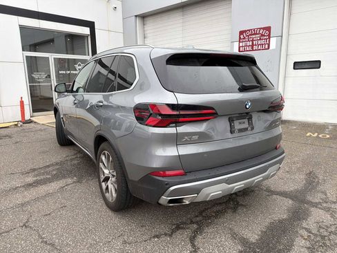 Certified 2024 BMW X5 xDrive40i w/ Premium Package image 5