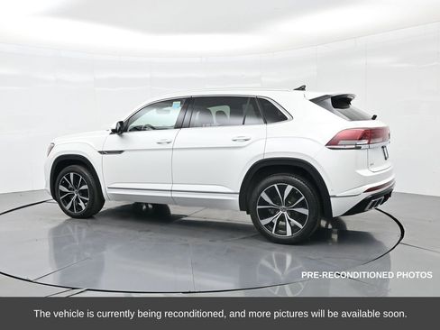 Used 2024 Volkswagen Atlas Cross Sport SEL Premium R-Line image 10