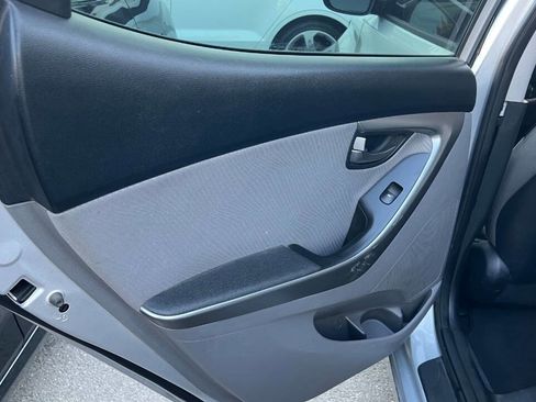 Used 2013 Hyundai Elantra GLS w/ Preferred Pkg image 20