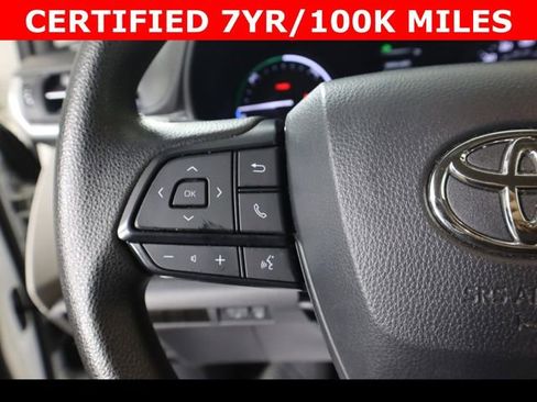 Used 2024 Toyota Sienna LE image 20
