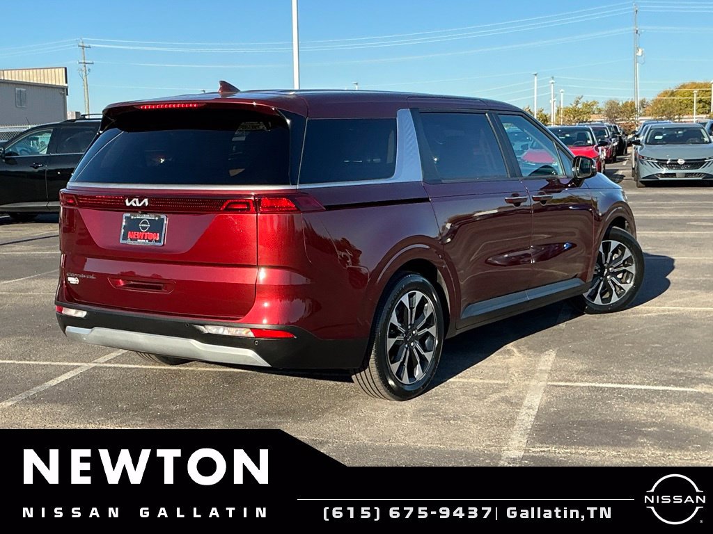 Used 2022 Kia Carnival EX FWD image 27
