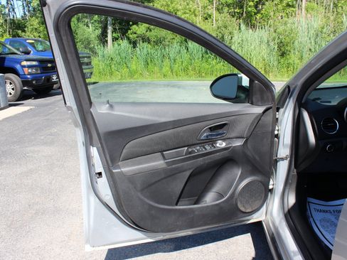Used 2014 Chevrolet Cruze LT FWD image 13