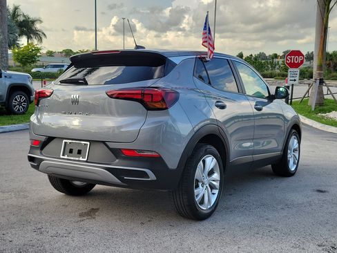 Used 2024 Buick Encore GX Preferred w/ Comfort Package FWD image 5