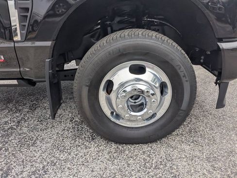 Used 2025 Ford F350 King Ranch image 12