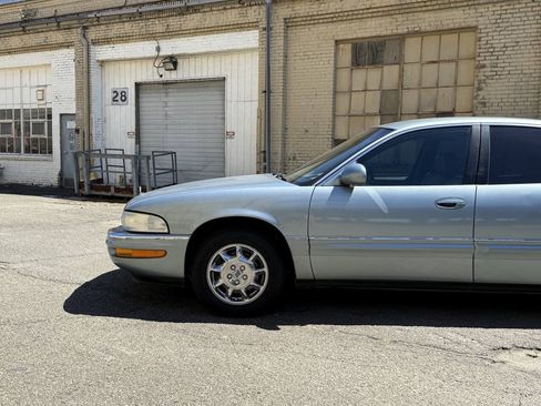Used 2004 Buick Park Avenue w/ Prestige Feature Package FWD image 16