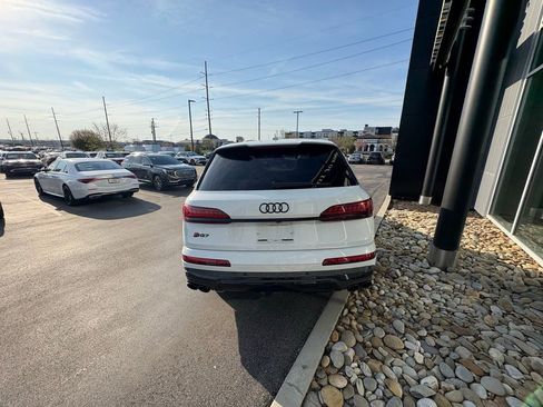 Used 2023 Audi SQ7 Prestige image 7