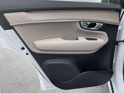 New 2026 Volvo XC90 B5 Core