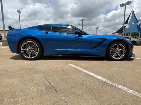 Used 2016 Chevrolet Corvette Stingray Coupe w/ 2LT Preferred Equipment Group RWD image 2