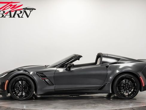 Used 2017 Chevrolet Corvette Grand Sport image 2