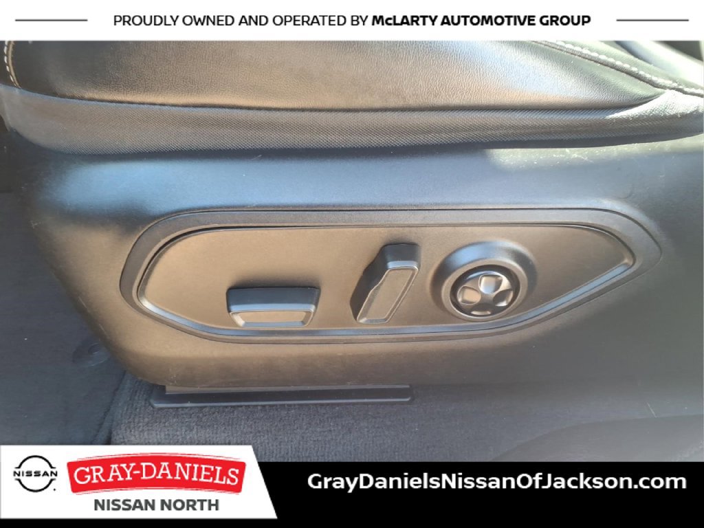 Used 2021 Jeep Grand Cherokee L Limited RWD image 13