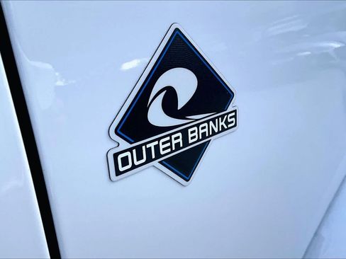 Used 2023 Ford Bronco Outer Banks AWD/4WD image 10